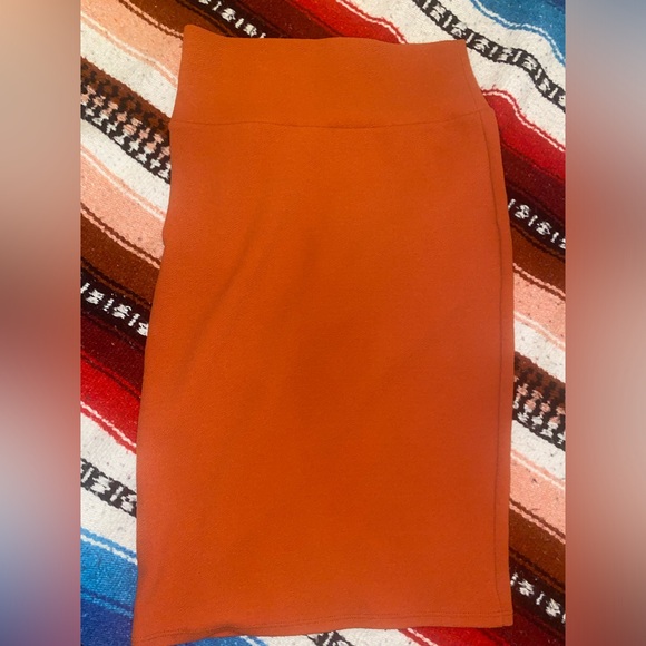 LULAROE CASSIE  SKIRT - Picture 3 of 7
